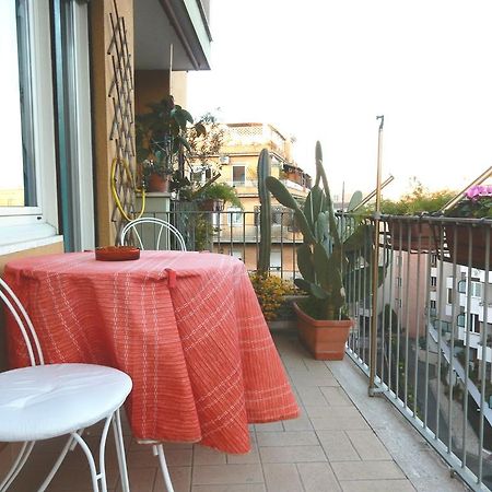 Romulus Rex Otel Dış mekan fotoğraf
