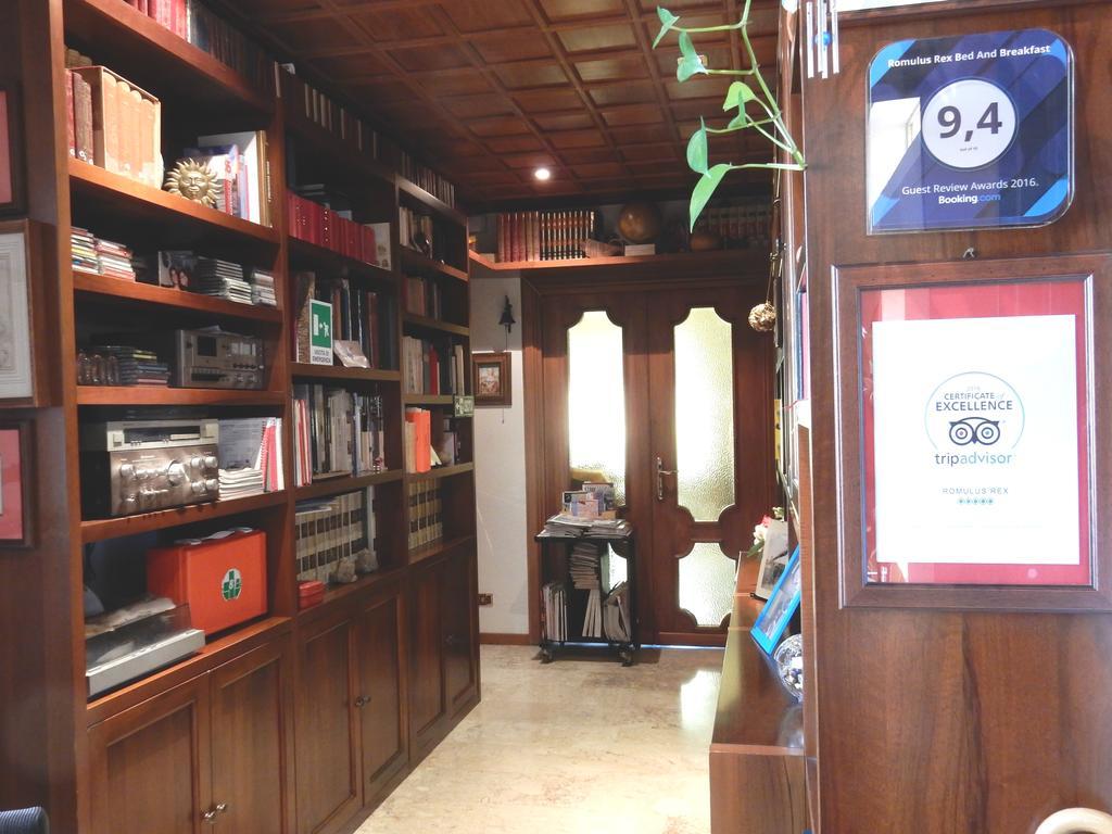 Romulus Rex Otel Dış mekan fotoğraf